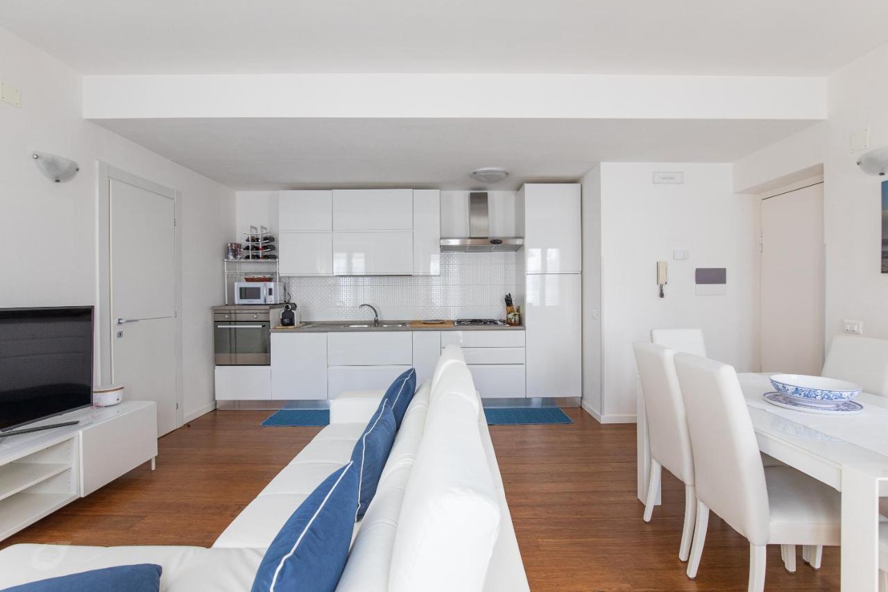 Elena House White Apartment Viareggio Exterior foto
